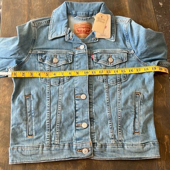 NWT Levi's 299450012 Womens Original Trucker
Denim Jacket - Picture 8 of 14
